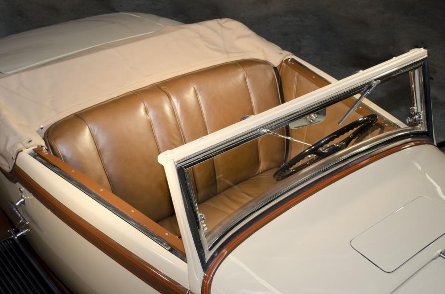  Lincoln Model KB Convertible Roadster by LeBaron 1934 года  (фото 4 из 17)